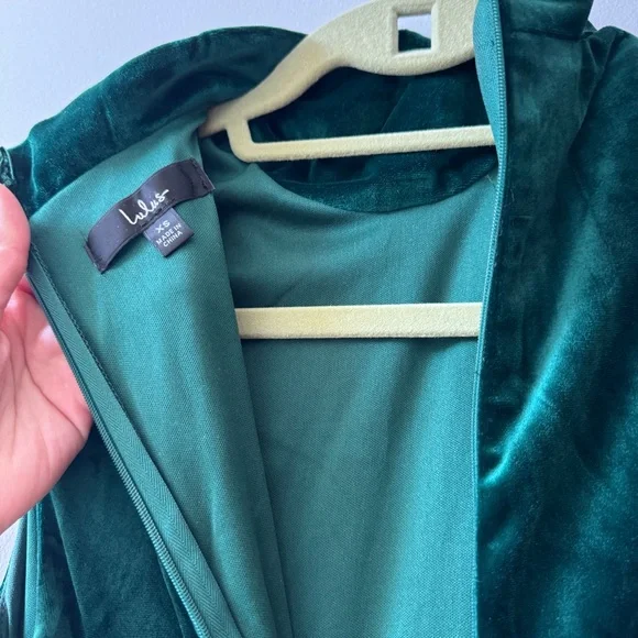 Lulus Elegant Green Velvet Evening Dress - Picture 7 of 7